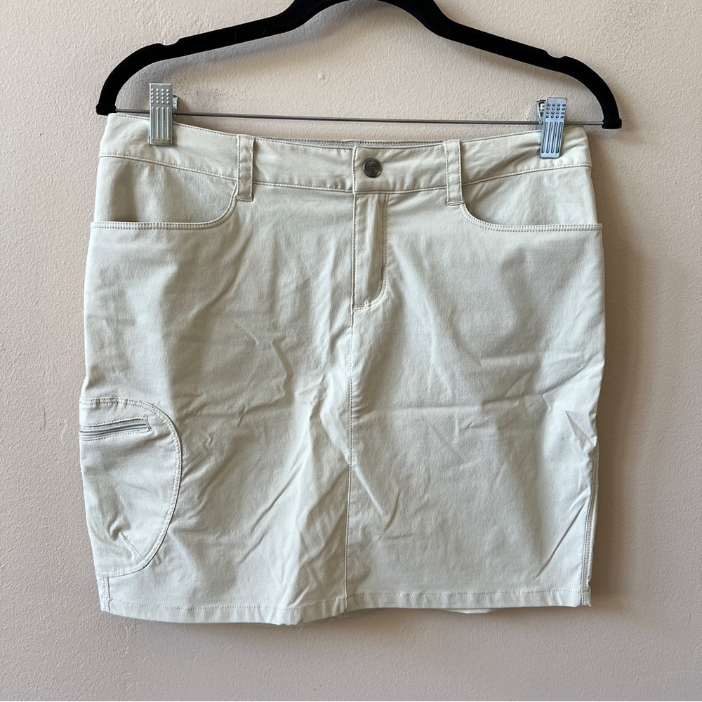 Patagonia Cream/Tan Casual Skort